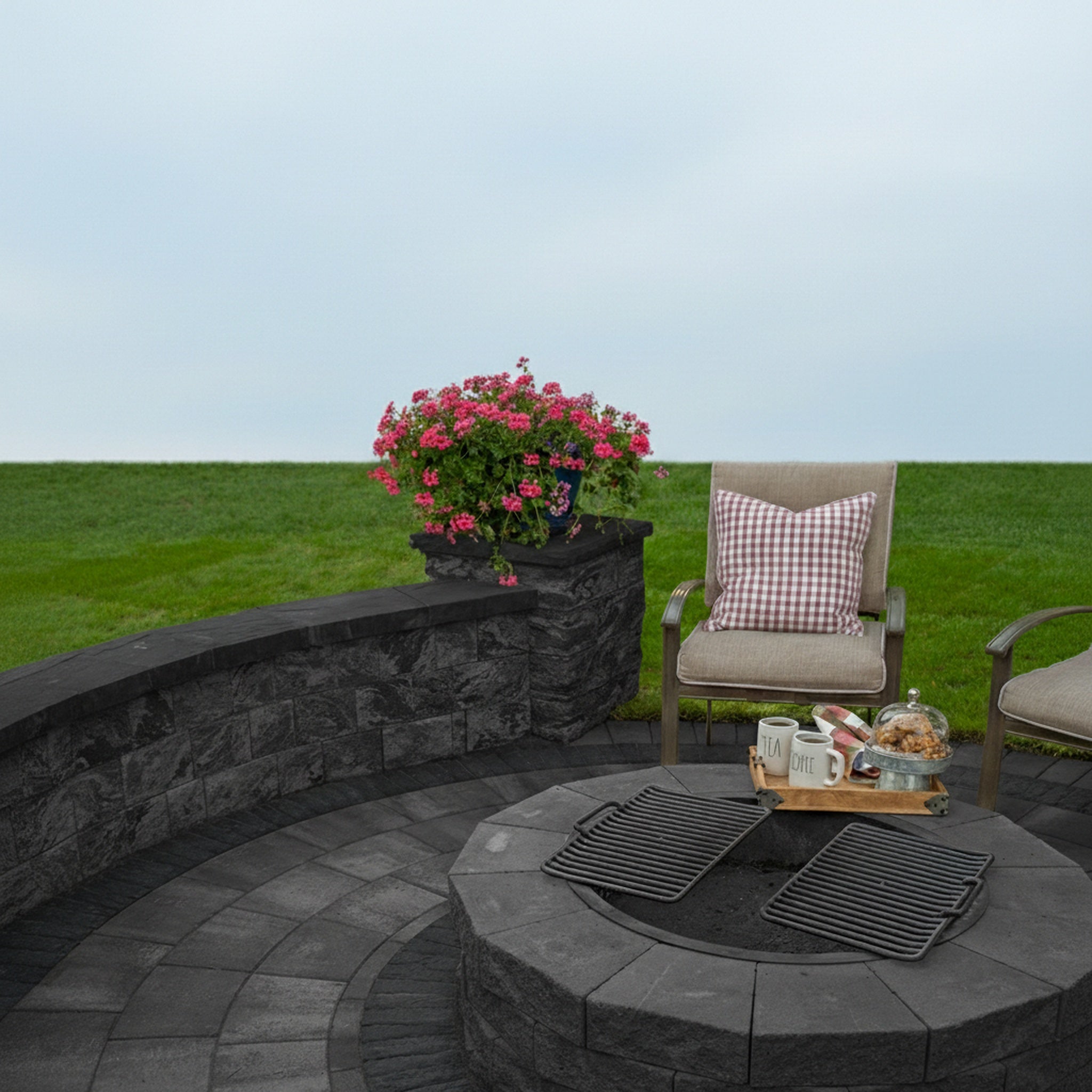 Maytrx Plus Wall 6" Split Face (C) - Lifestyle 2