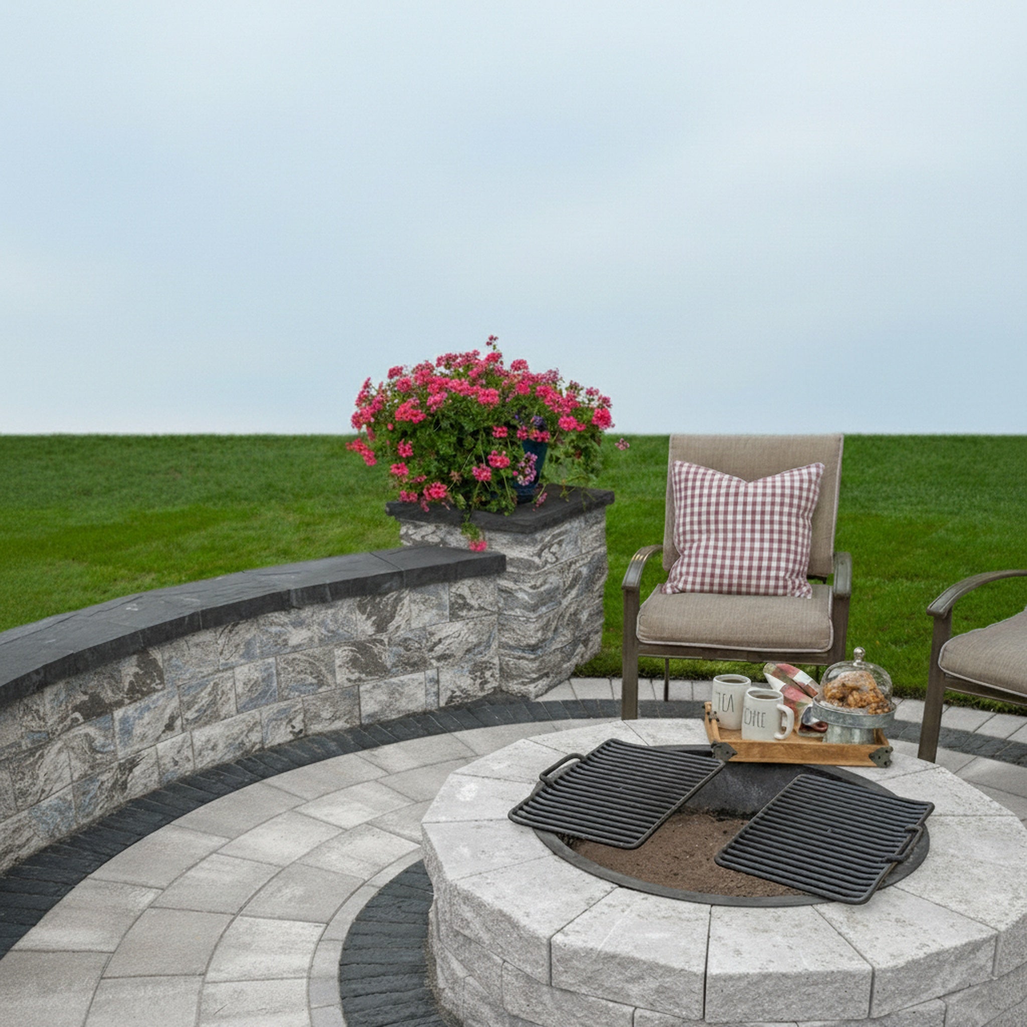 Maytrx Plus Wall 6" Split Face (C) - Lifestyle 2