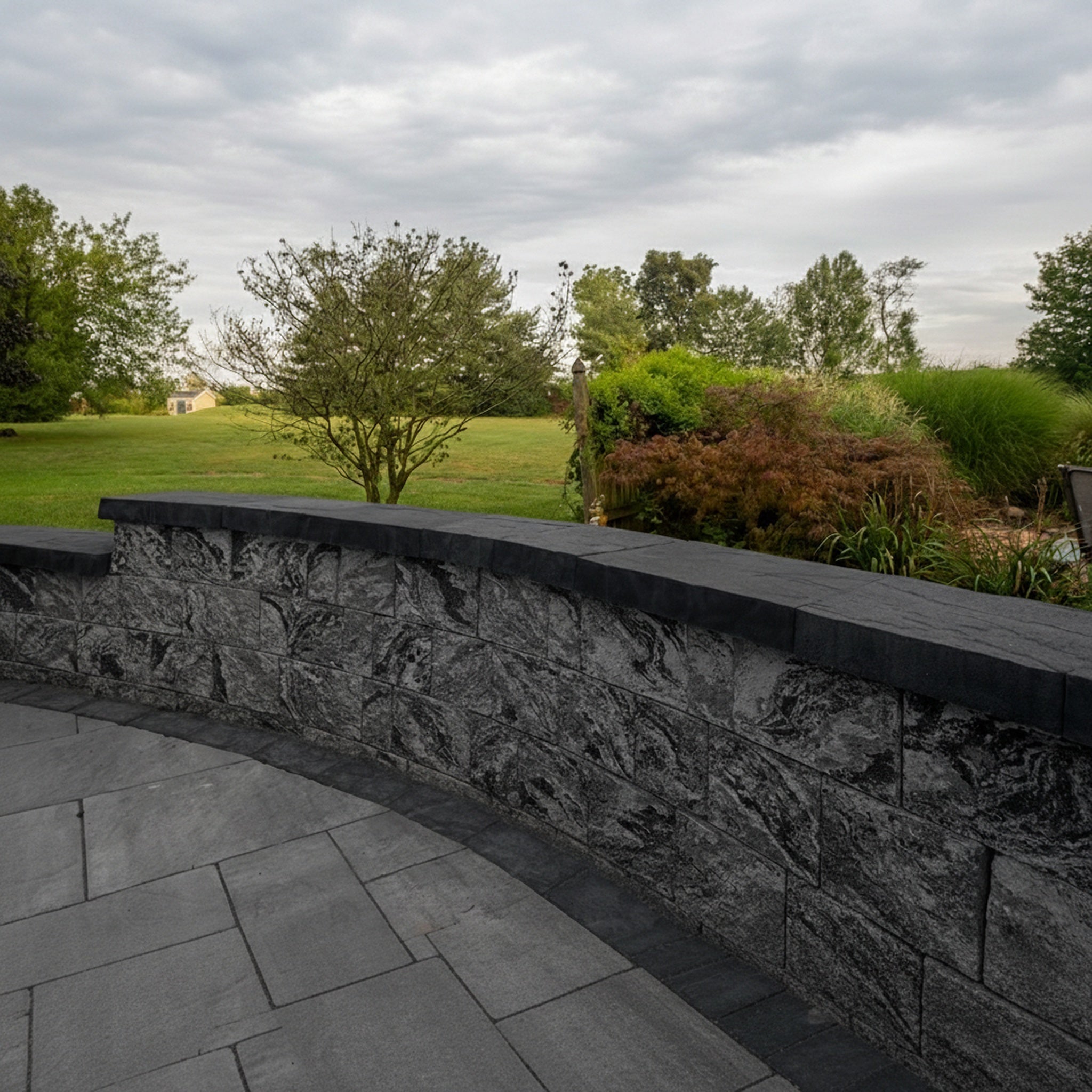Maytrx Plus Wall 6" Split Face (C) - Lifestyle 1