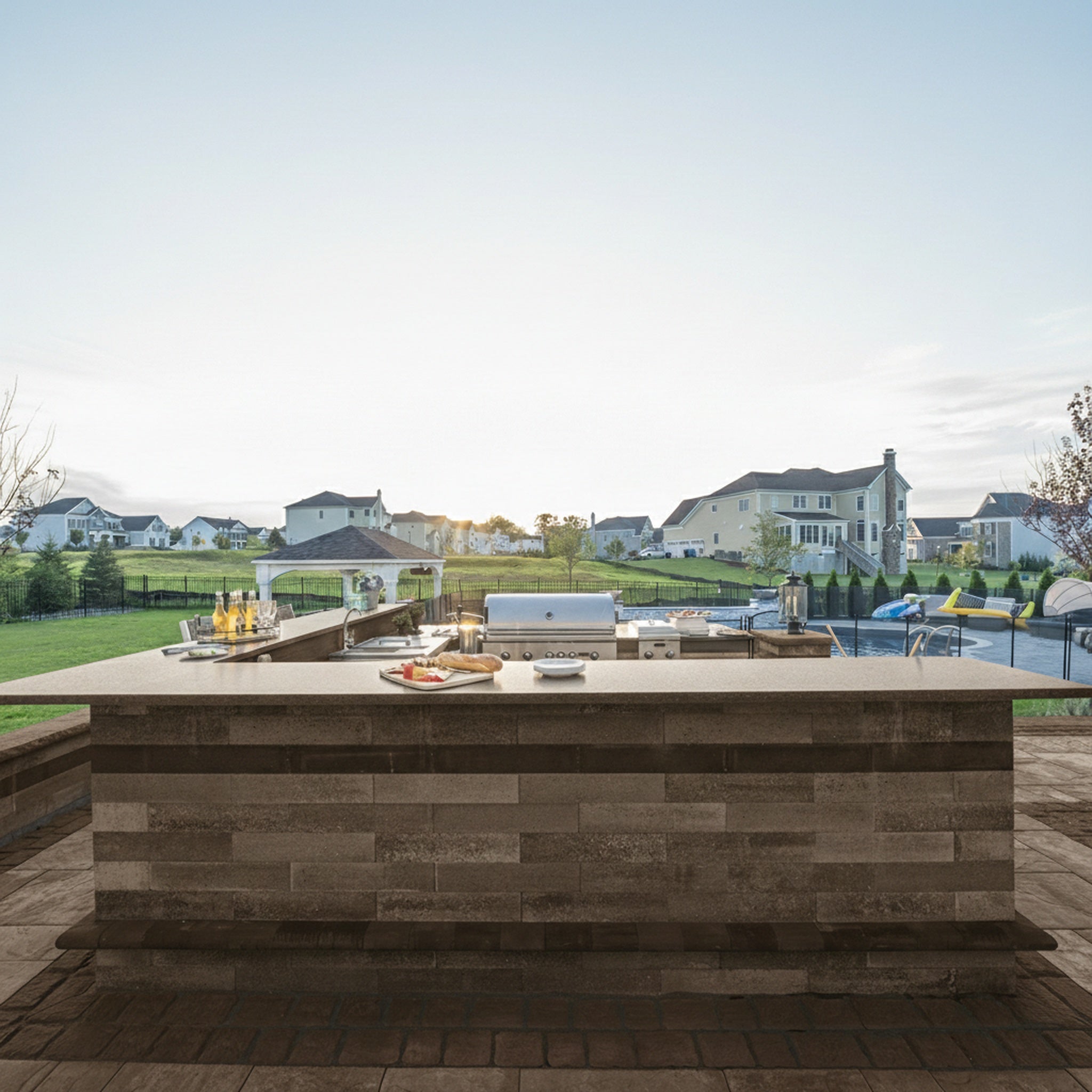 Olde English NT Wall 4" x 8" x 12" - Lifestyle 1