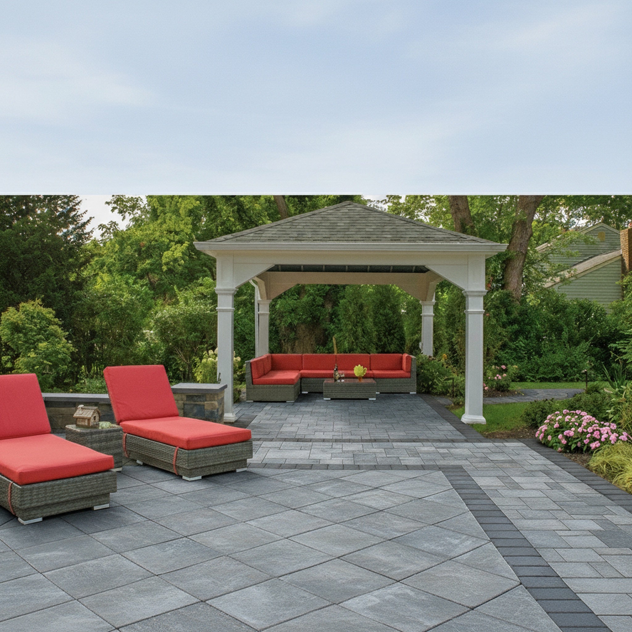 Sherwood Ledgestone 18" x 18" Smooth - Lifestyle 2
