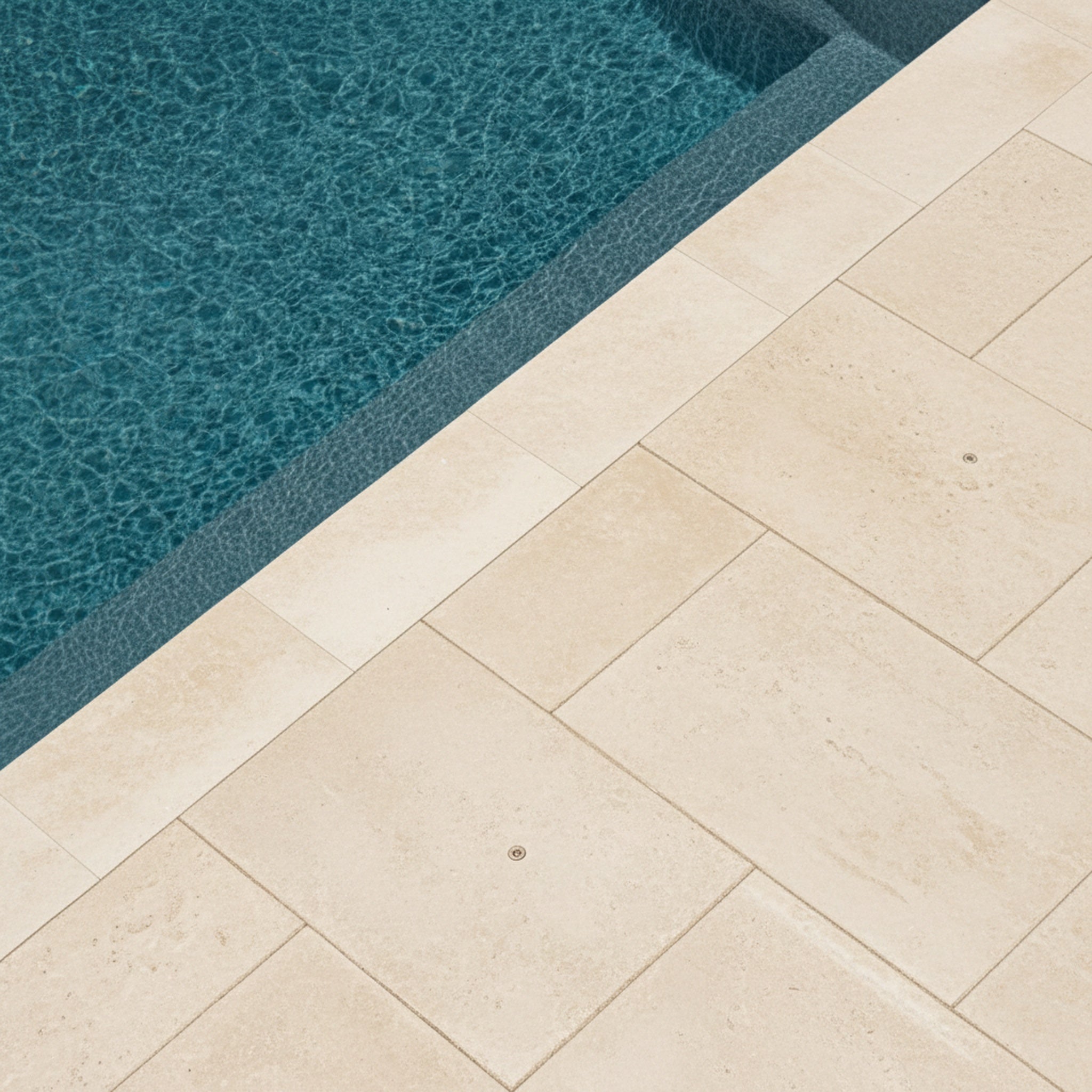 Sherwood Ledgestone XL 24" x 36" Smooth - Lifestyle 3