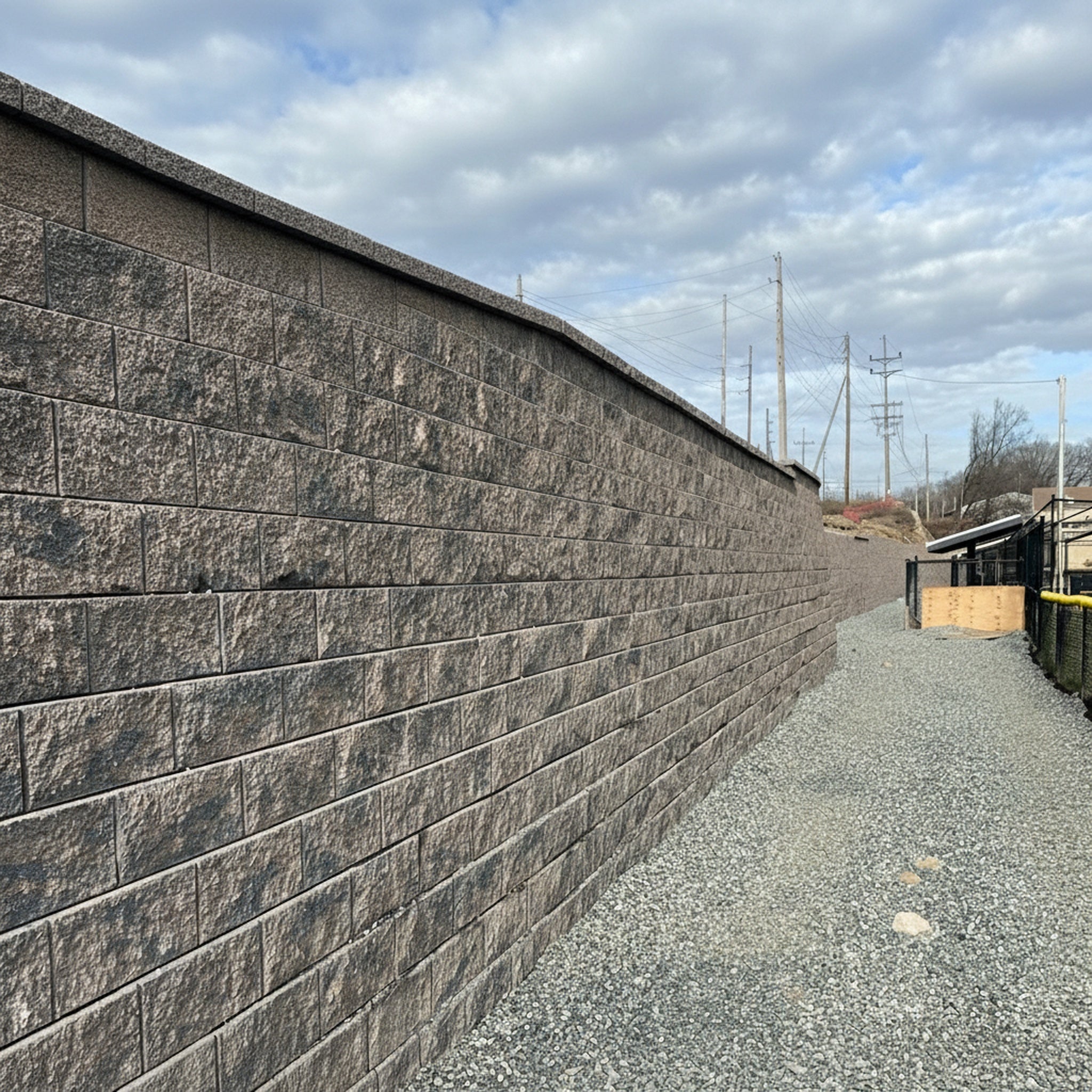 Sigma Plus 8" Wall Split Face (C) - Lifestyle 2