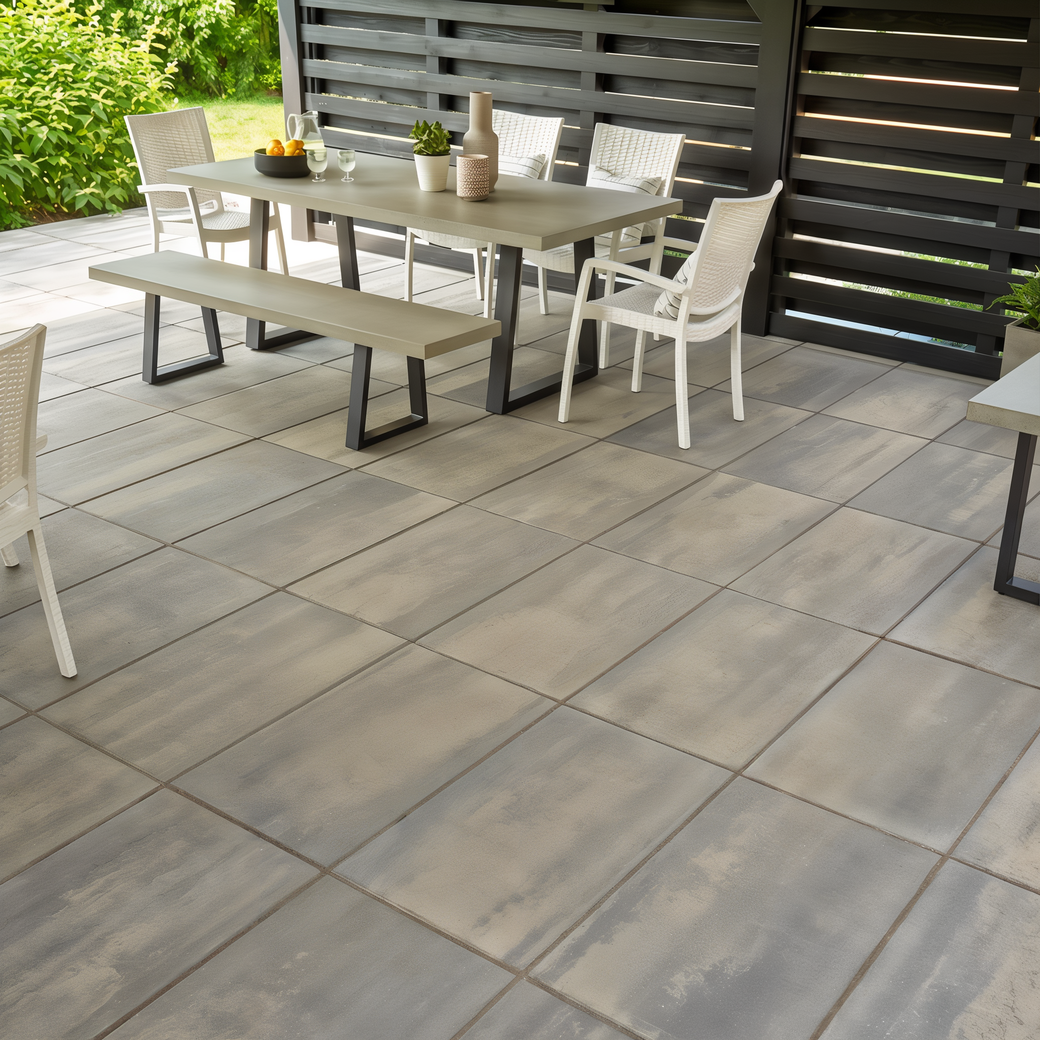 Blu 60 slabs in Shale Grey create an outdoor patio
