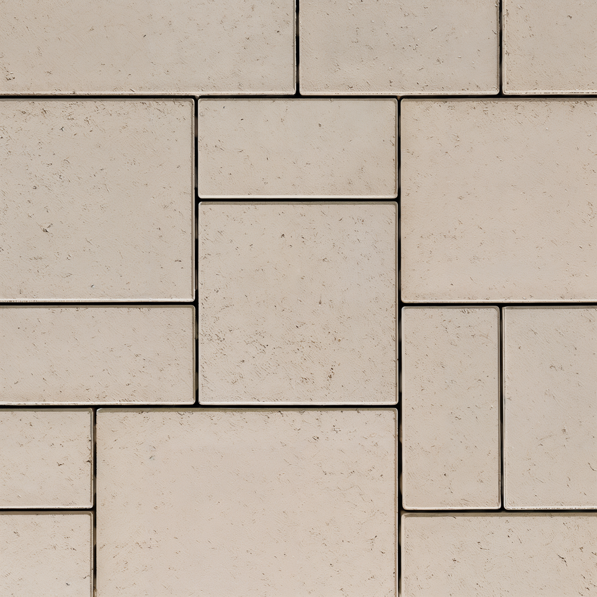 Close-up swatch of Blu 80 Smooth pavers in Beige Cream.