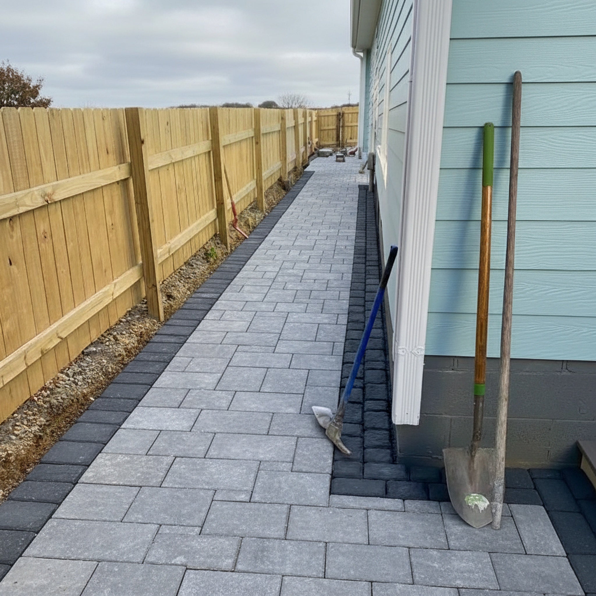 Crusader Ledgestone Permeable 3-Pc. Design Kit - Lifestyle 5