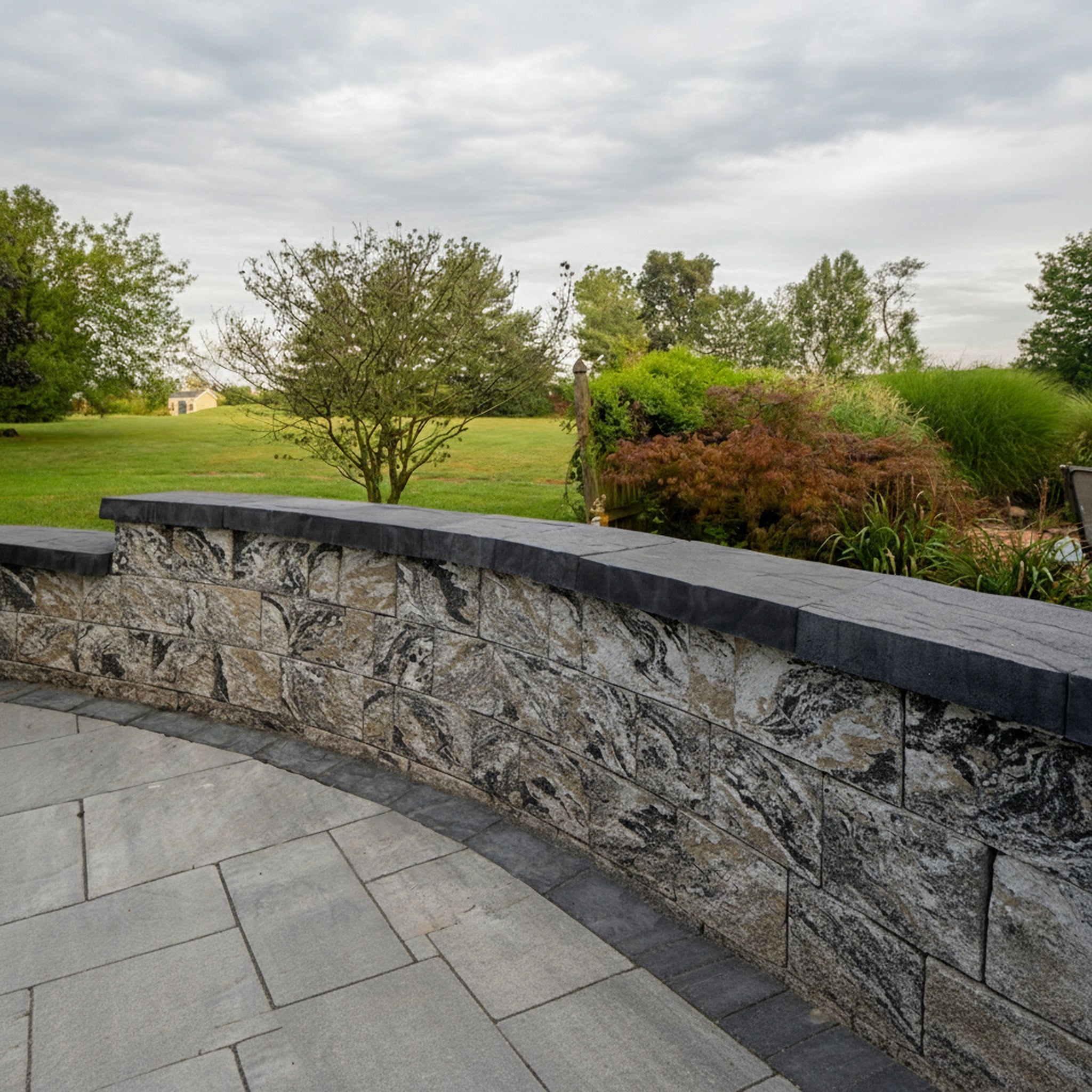 Maytrx Plus Wall 6" Split Face (C) - Lifestyle 1