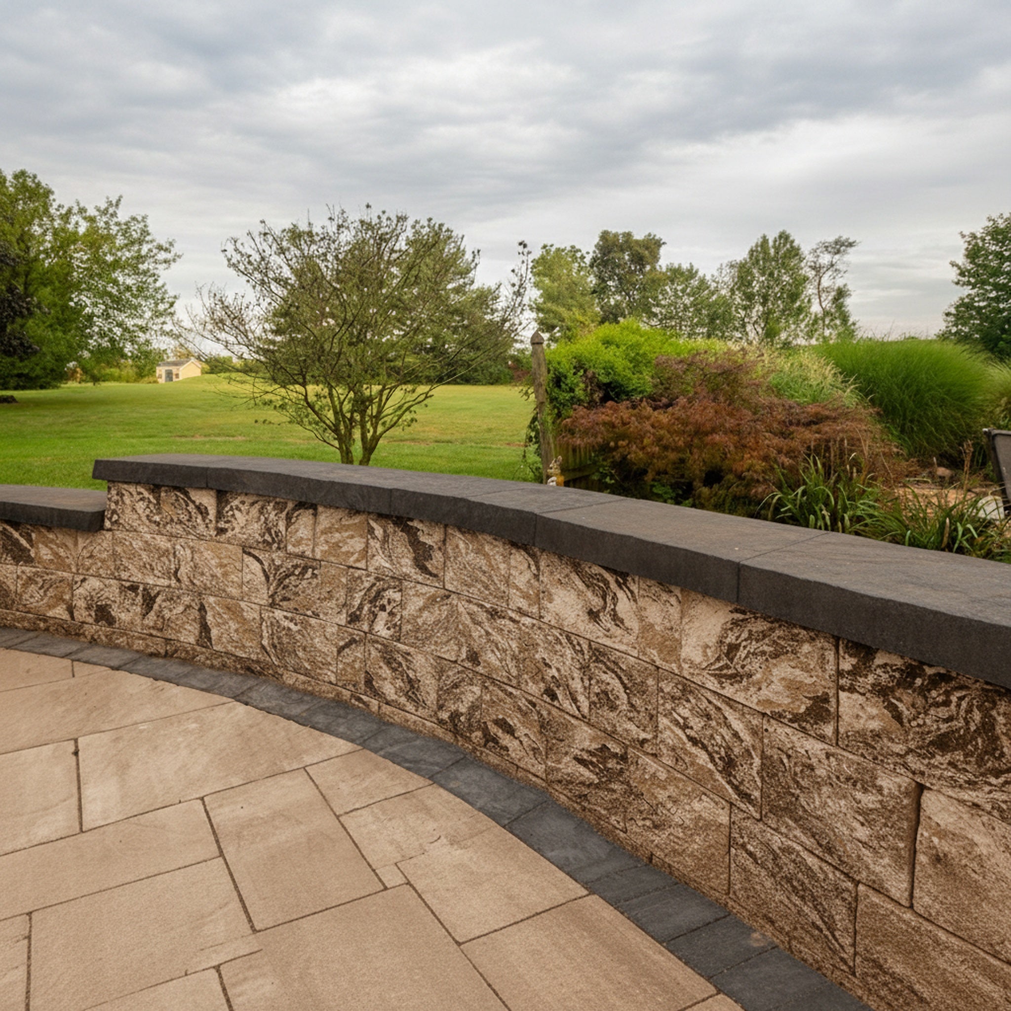 Maytrx Plus Wall 6" Split Face (C) - Lifestyle 1