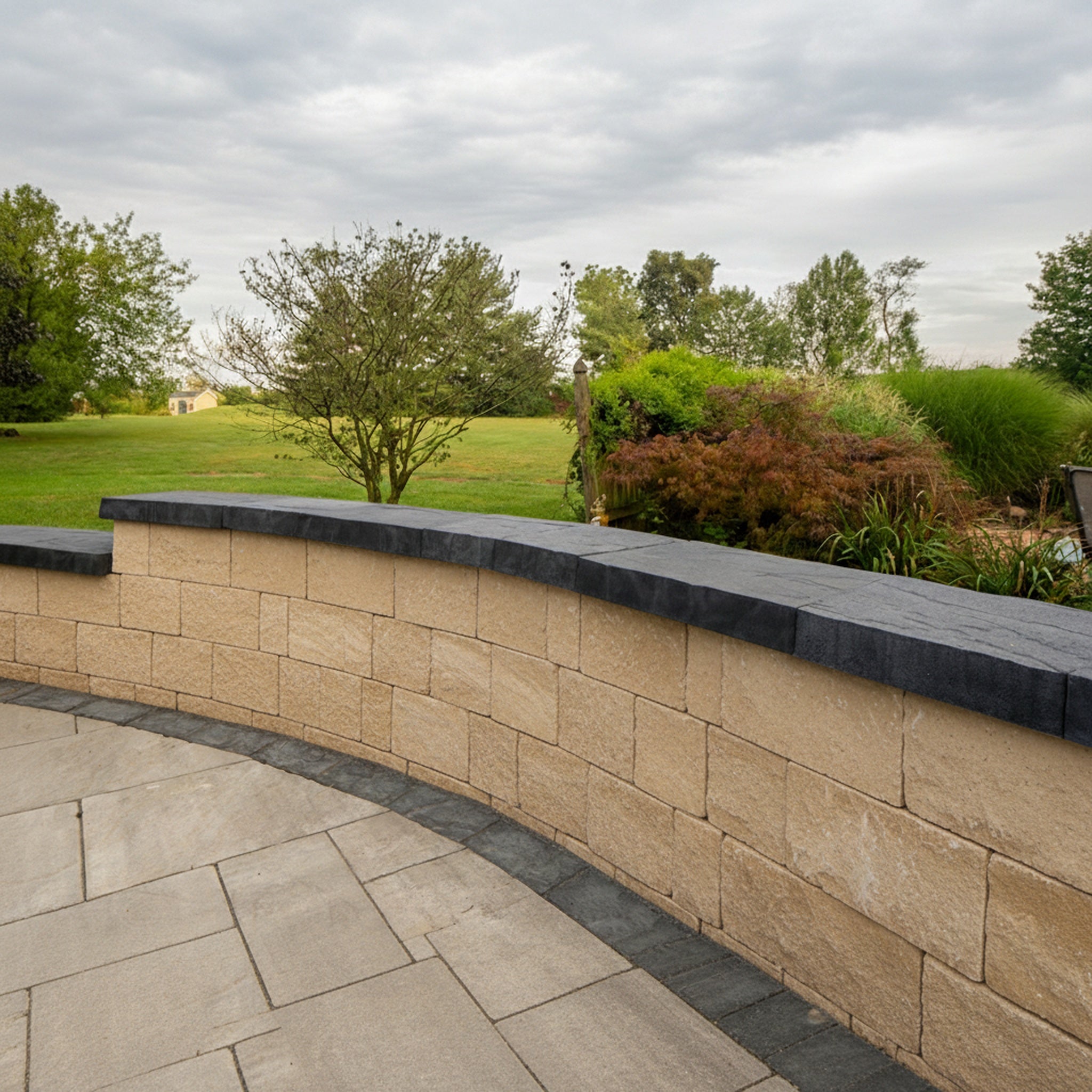 Maytrx Plus Wall 6" Split Face (C) - Lifestyle 1