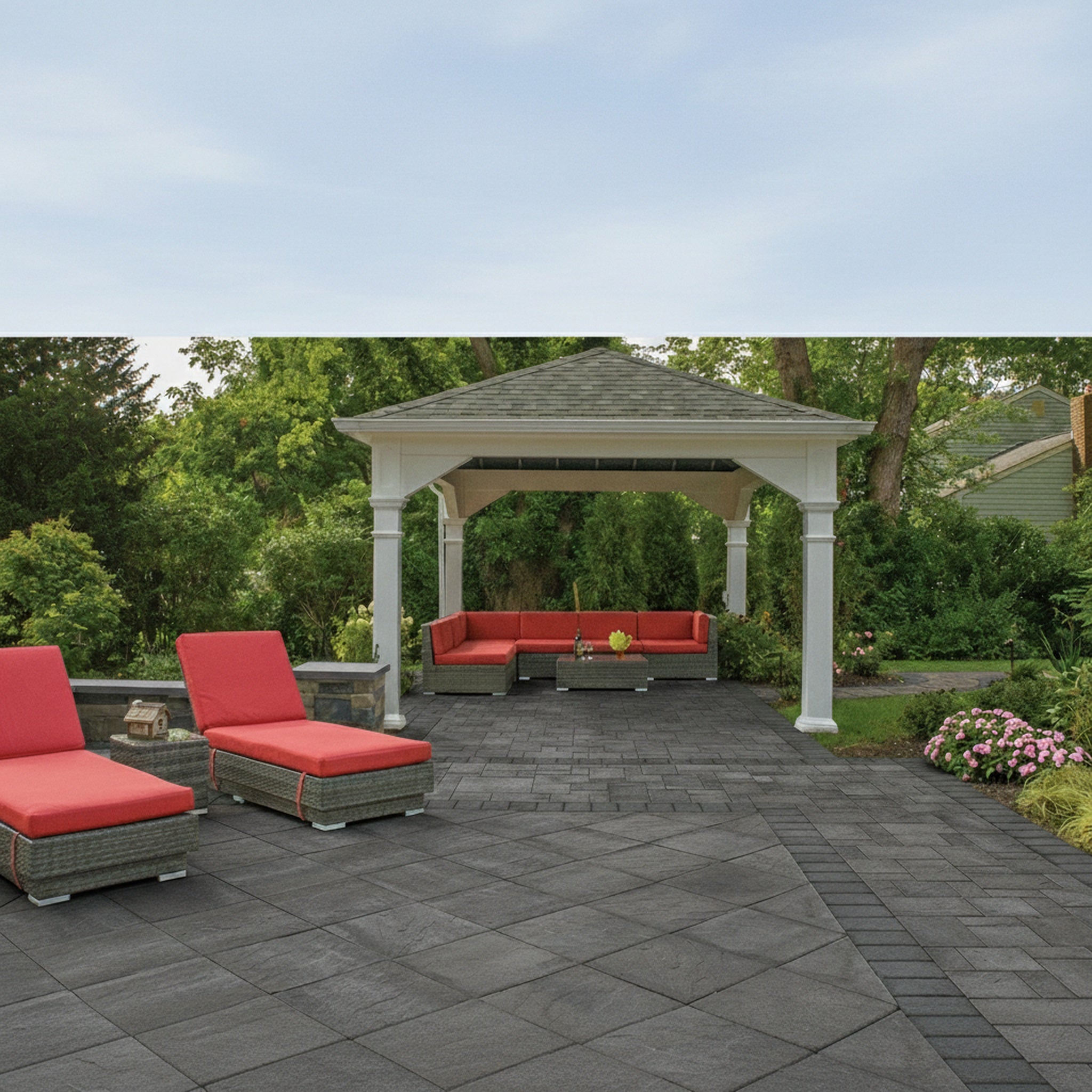 Sherwood Ledgestone 18" x 18" Smooth - Lifestyle 2