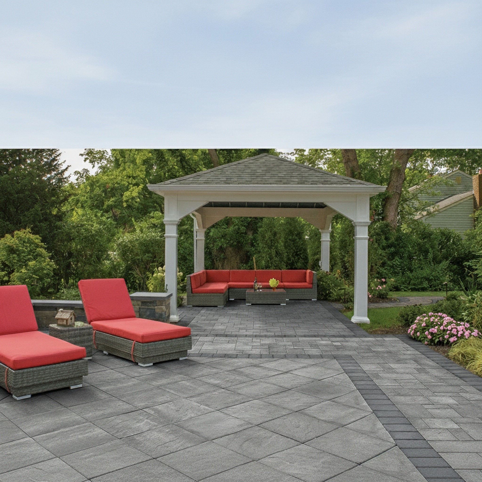 Sherwood Ledgestone 18" x 18" Smooth - Lifestyle 2