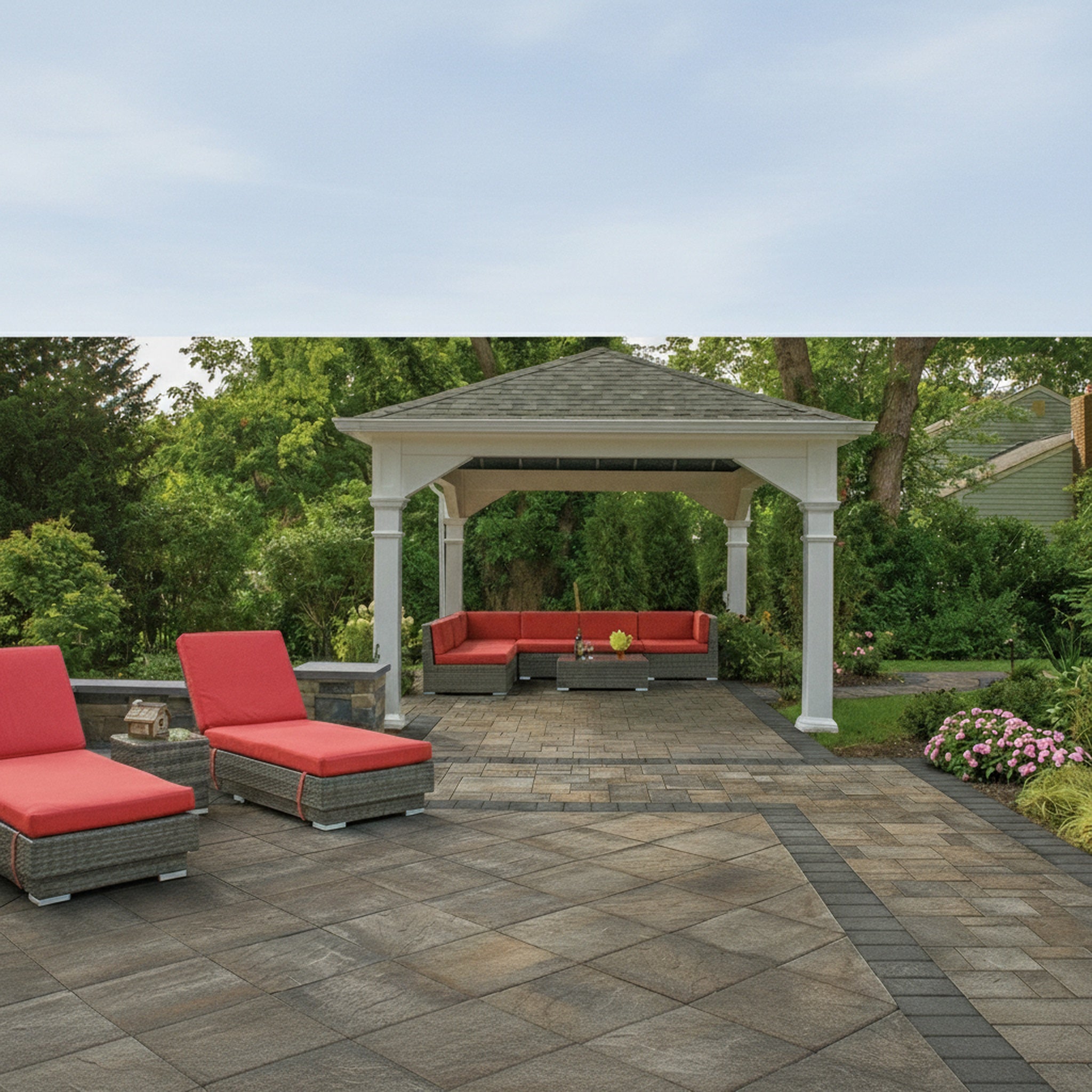 Sherwood Ledgestone 18" x 18" Smooth - Lifestyle 2