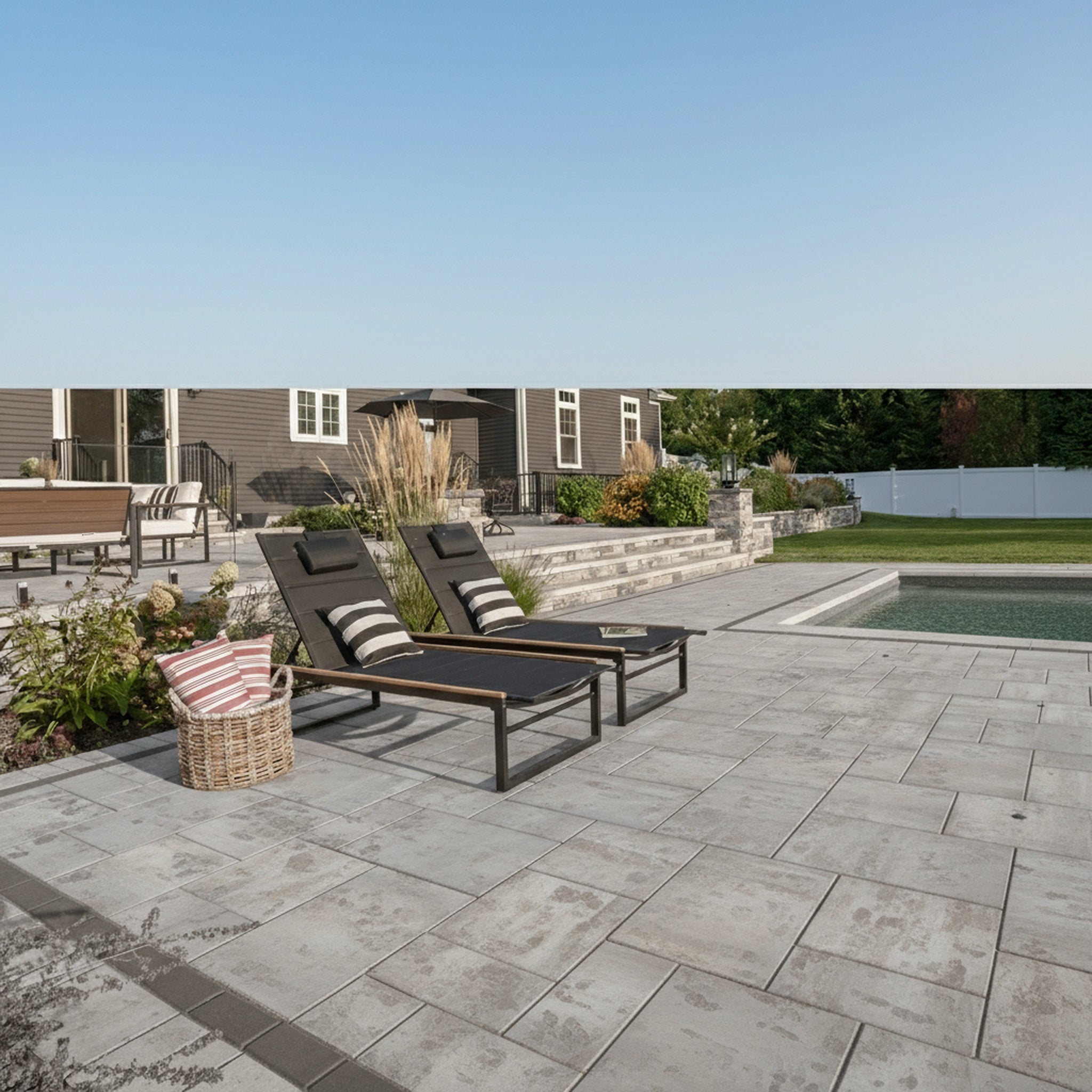 Sherwood Ledgestone 4 1/2" x 9" Smooth - Lifestyle 3