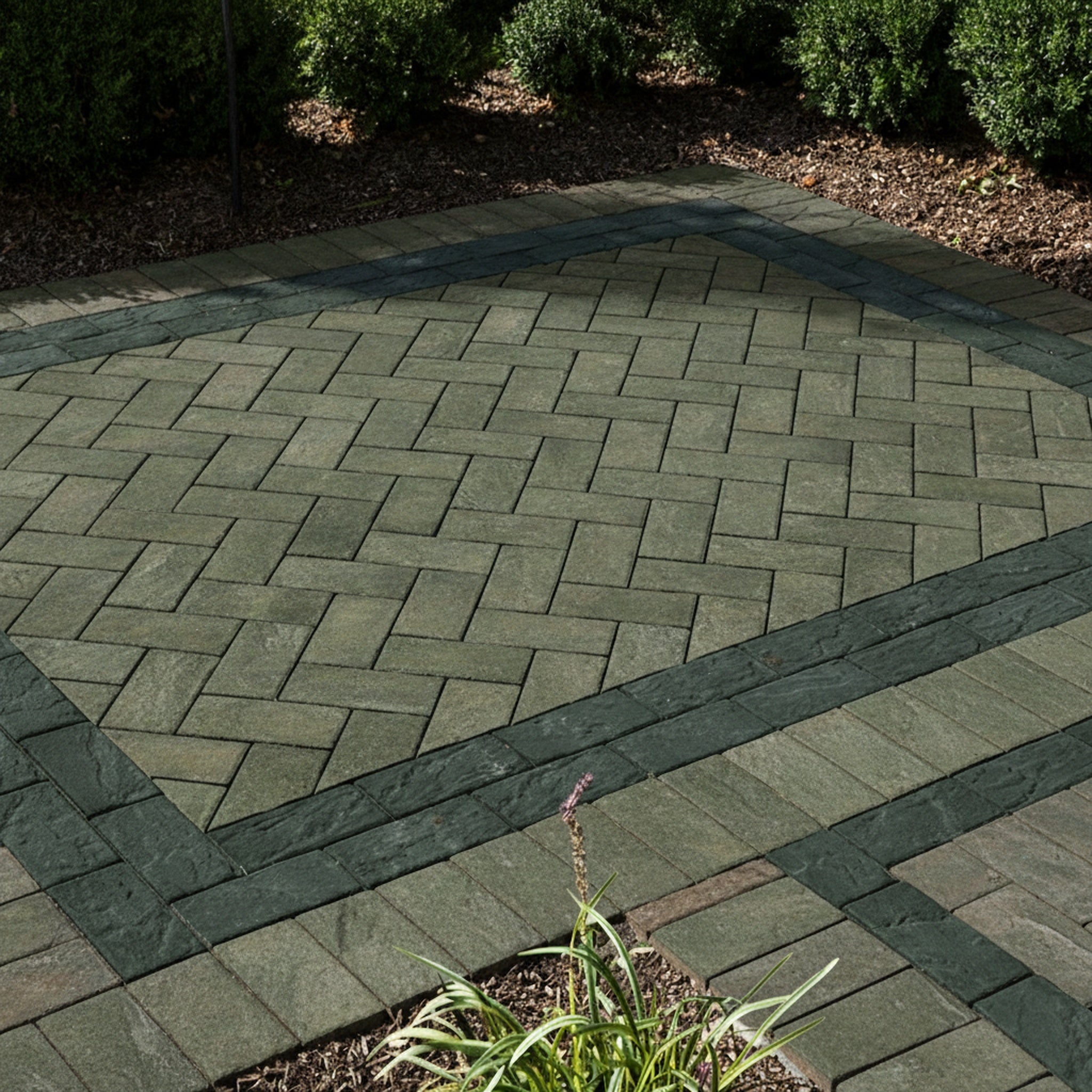 Sherwood Ledgestone 4 1/2" x 9" - Lifestyle 8