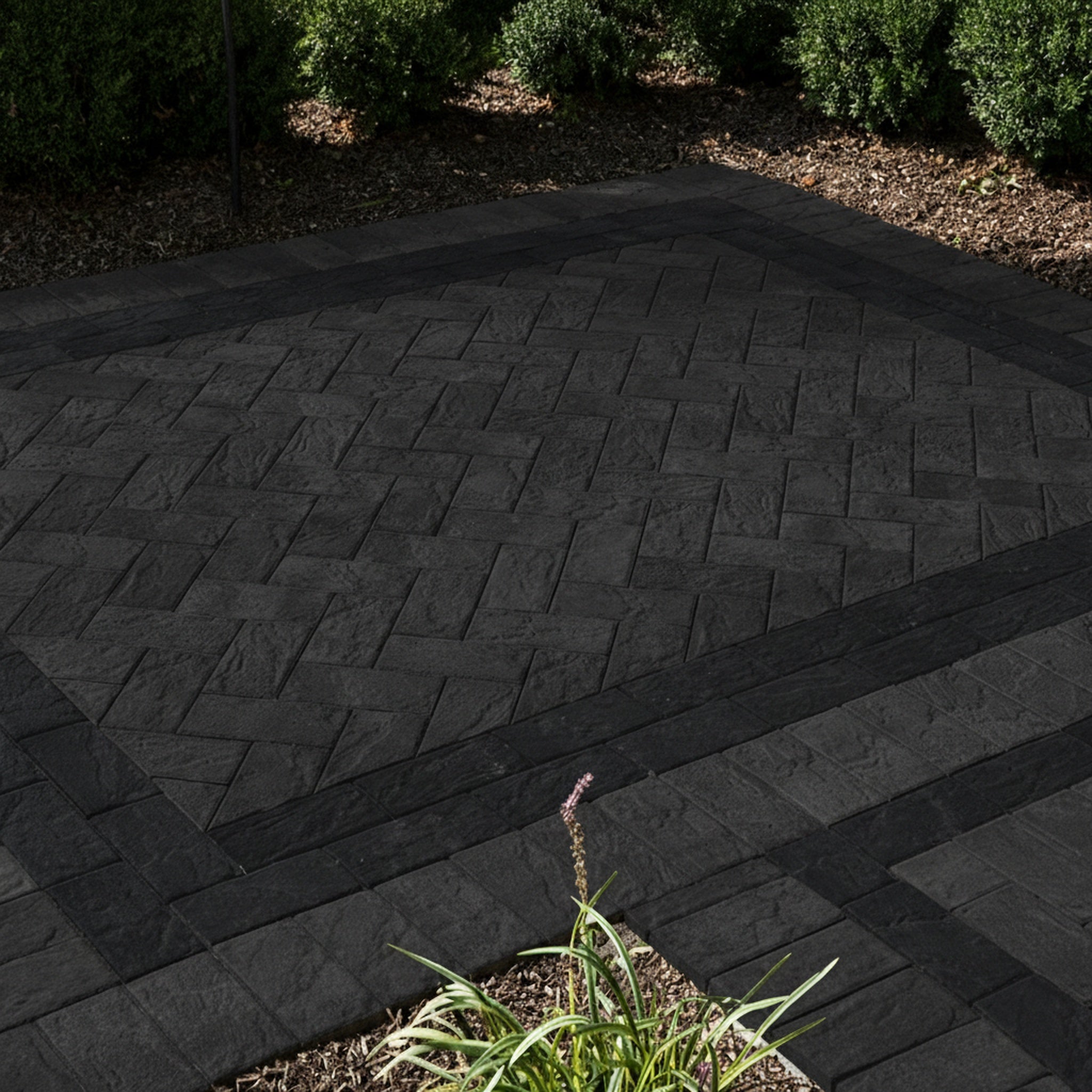 Sherwood Ledgestone 4 1/2" x 9" - Lifestyle 8