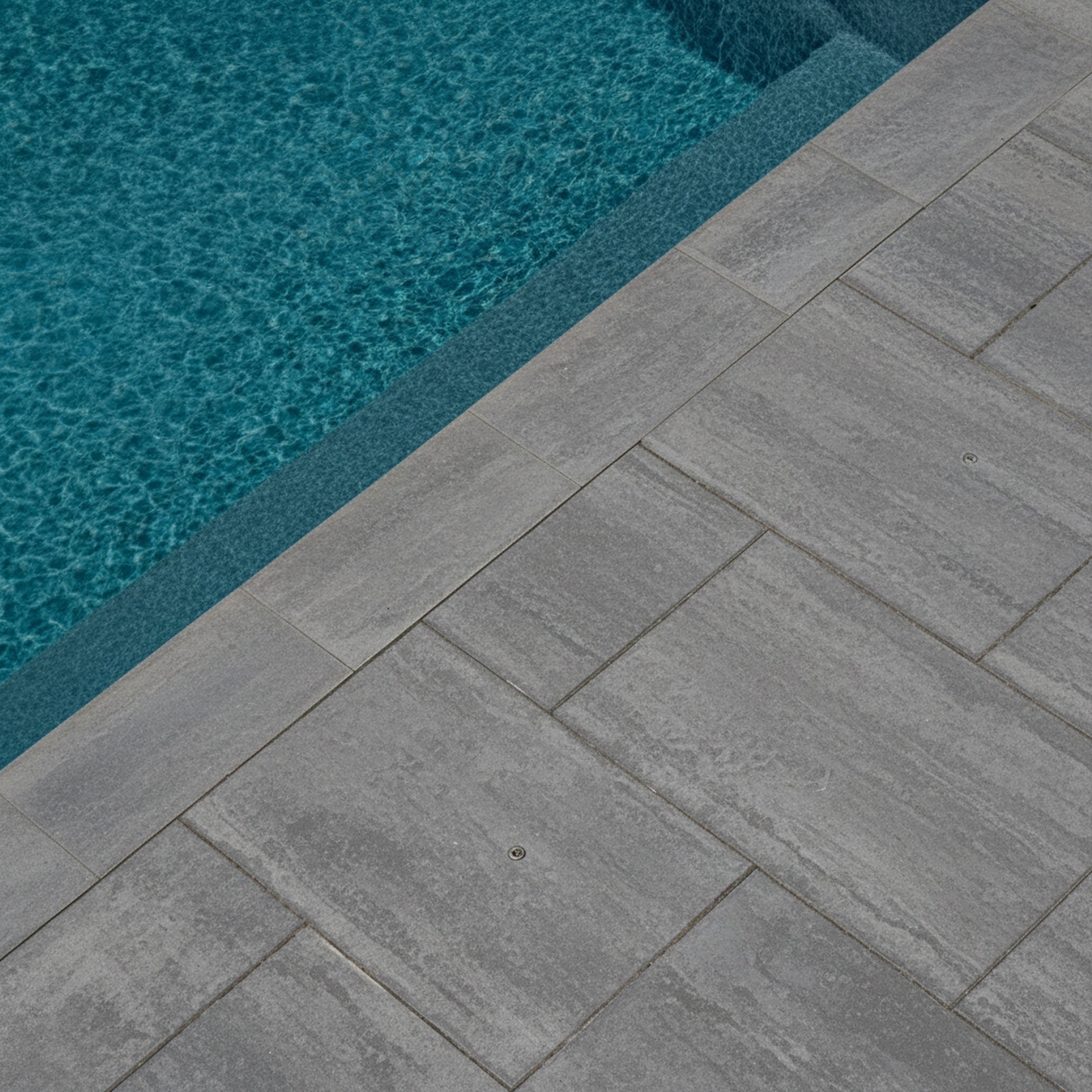 Sherwood Ledgestone XL 24" x 36" Smooth - Lifestyle 3