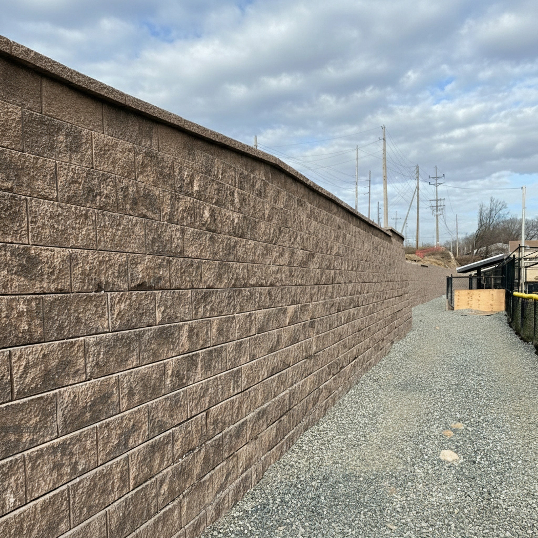 Sigma Plus 8" Wall Split Face (C) - Lifestyle 2