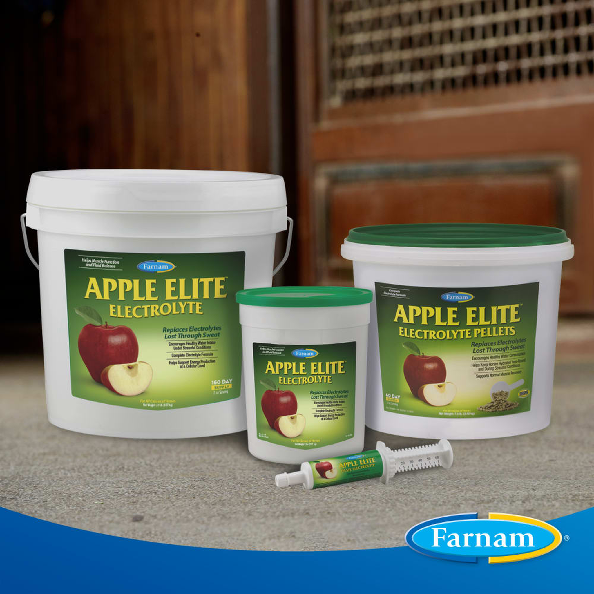 Farnam Apple Elite Electrolyte Powder being used on a horse