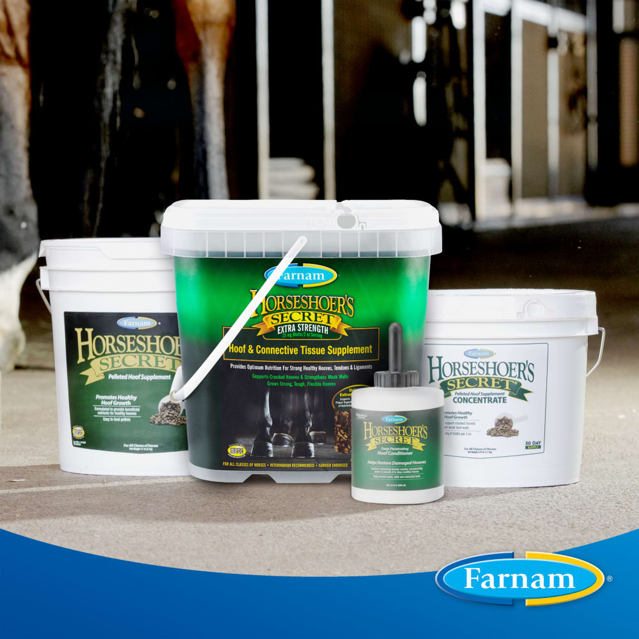 Farnam Horseshoer's Secret Extra Strength Hoof Supplement being used on a horse
