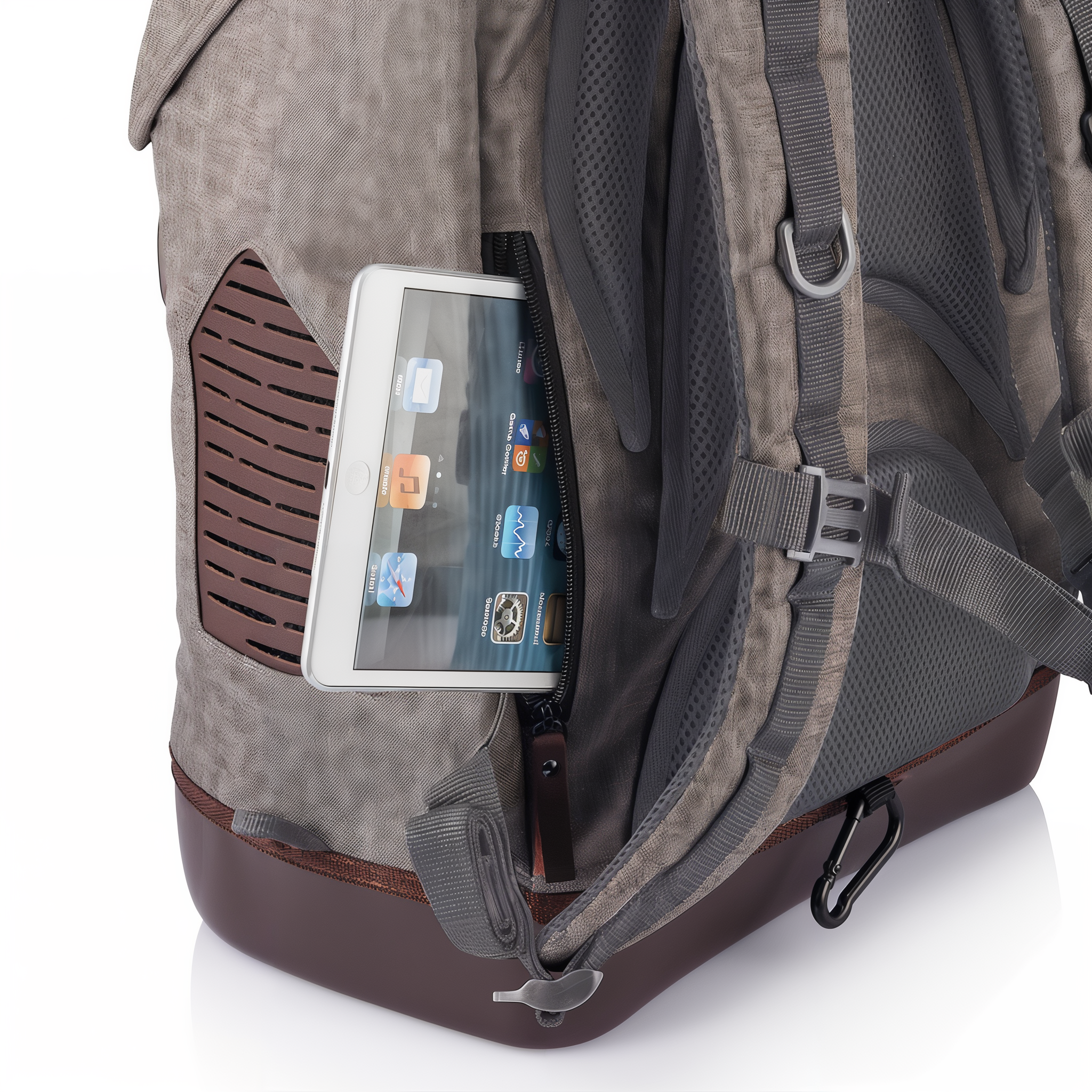 Exterior pocket detail on the Kurgo Rucksack