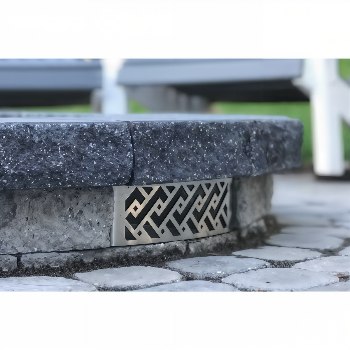 Pave Tool Quick-E-Classic Vent 9.75 in x 2.9 in -- lifestyle