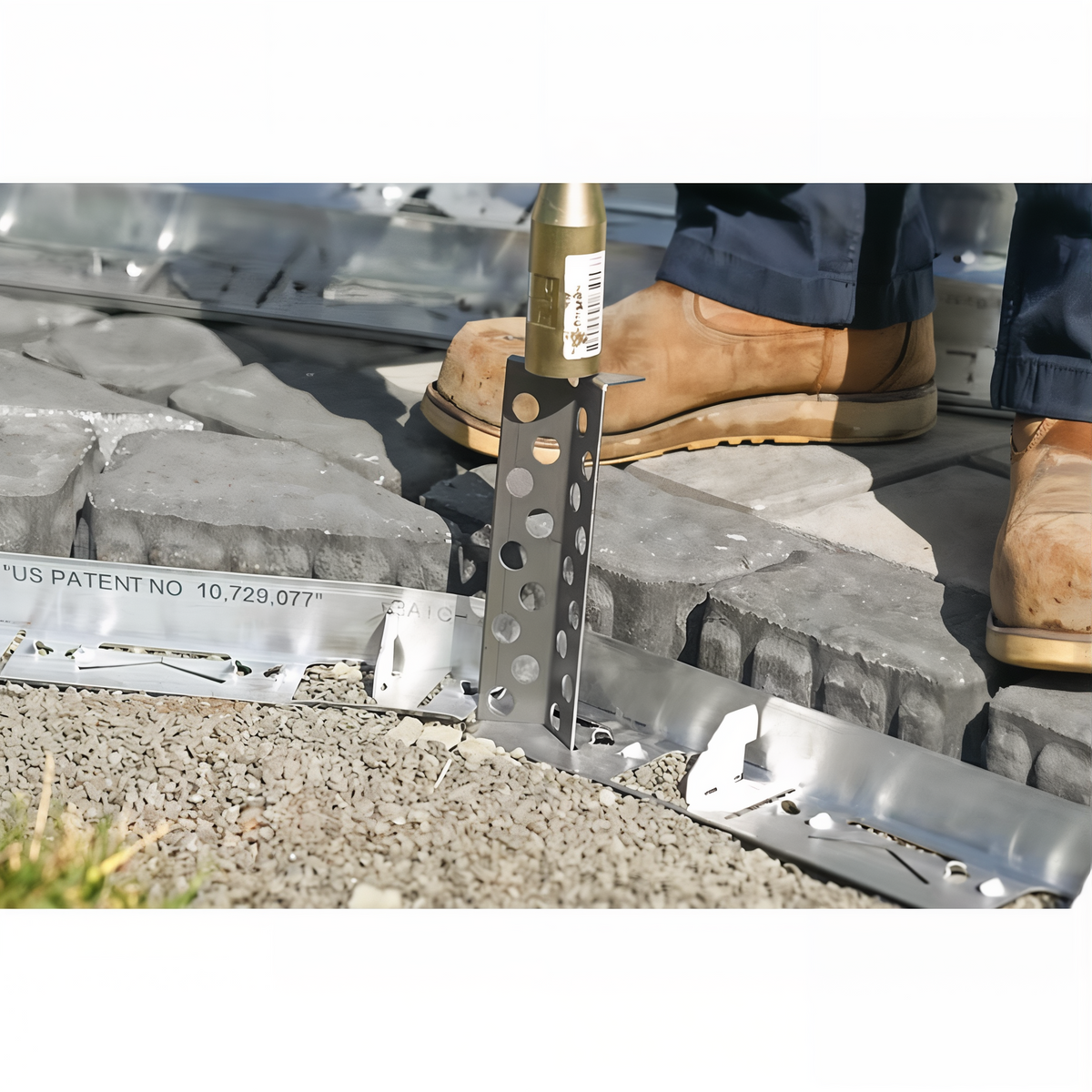 Pave Tool Quick-E-Hybrid HD Stakes Box of 75 -- lifestyle