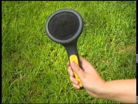 JW Gripsoft Undercoat Rake product video
