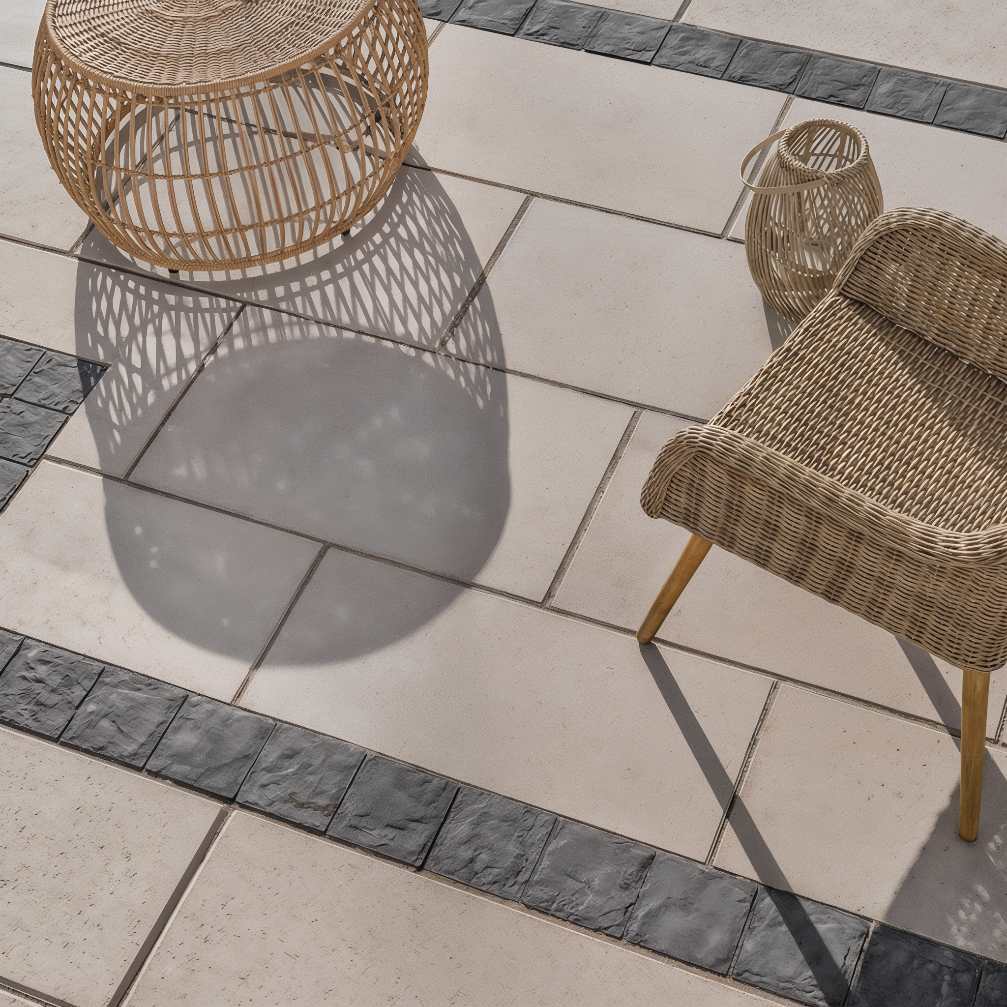 Blu 60 slabs in Beige Cream create an outdoor patio #Caffè Crema / Hd² Smooth#60 mm